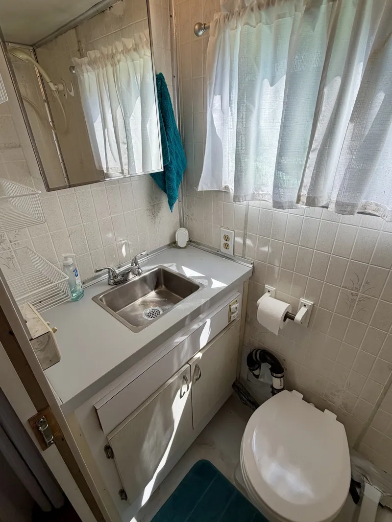 Slide: The Image of Custom 9 x 27 Floating Cabin - 1969 Drift-R-Cruz - 238sqft 1969 - 6146109