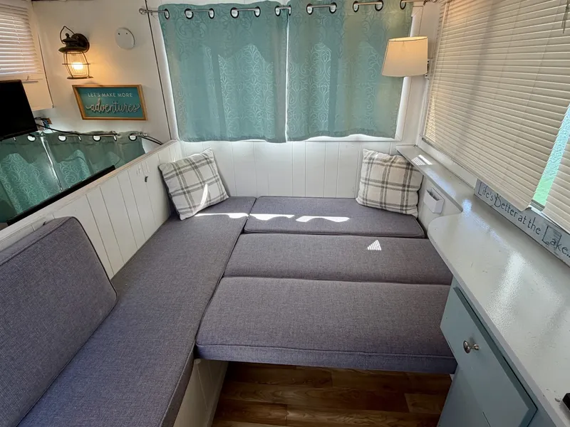 Slide: The Image of Custom 9 x 27 Floating Cabin - 1969 Drift-R-Cruz - 238sqft 1969 - 6146118