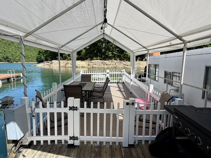 Slide: The Image of Custom 9 x 27 Floating Cabin - 1969 Drift-R-Cruz - 238sqft 1969 - 6146132