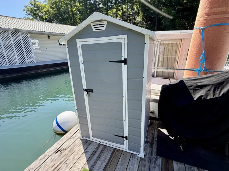 Slide: The Image of Custom 9 x 27 Floating Cabin - 1969 Drift-R-Cruz - 238sqft 1969 - 6146143