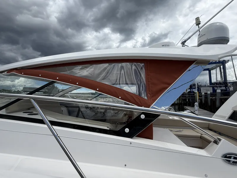 Slide: The Image of Pursuit SC 365i Sport Coupe 2016 - 6225849