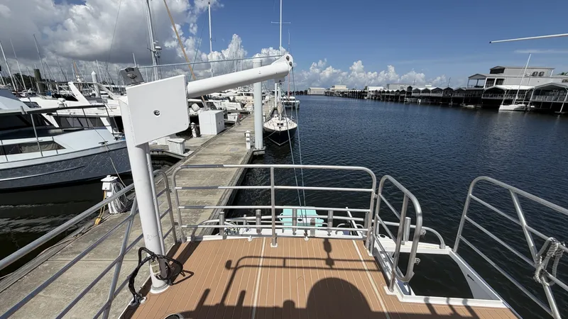 Slide: The Image of Dinghy Lift - 6306493