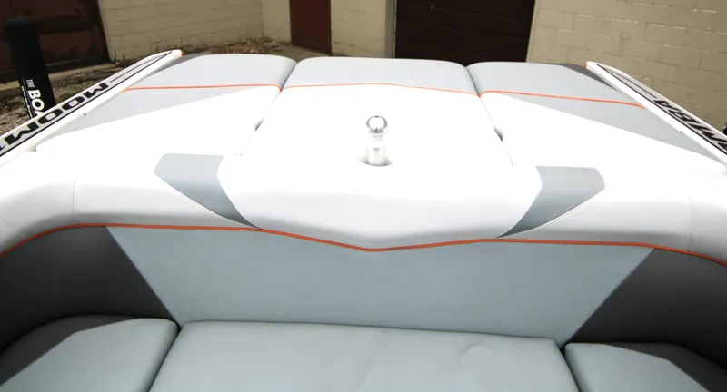 Slide: The Image of Moomba Mojo 2018 - 6151716