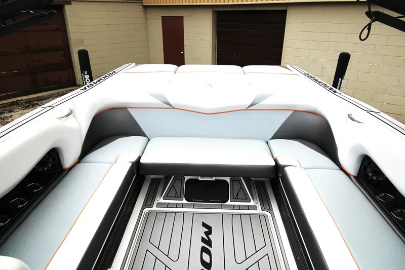 Slide: The Image of Moomba Mojo 2018 - 6151702