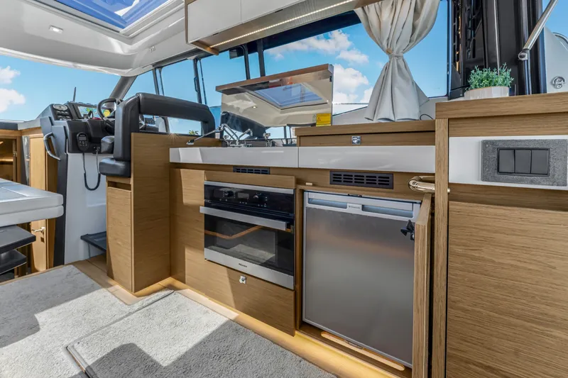 Slide: The Image of Jeanneau NC 37 2020 - 6155133