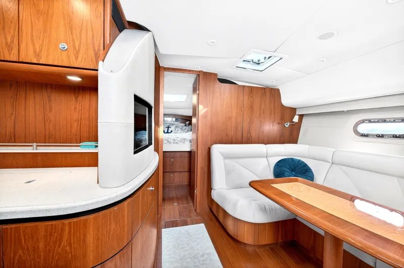 Slide: The Image of Tiara 4300 Sovran 2006 - 6151926