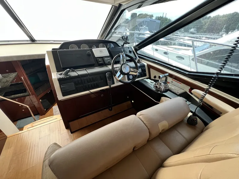Slide: The Image of Sea Ray 510 Sundancer 2013 - 6263388