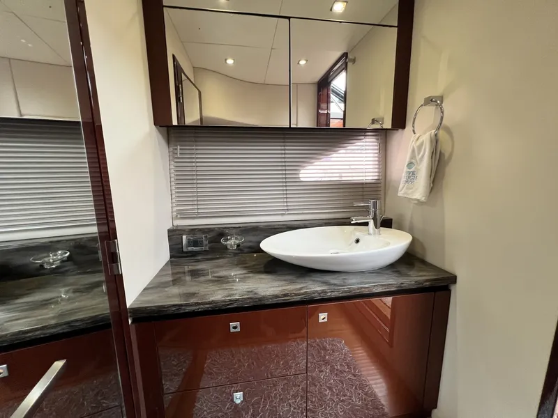Slide: The Image of Sea Ray 510 Sundancer 2013 - 6263410