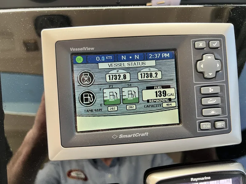 Slide: The Image of Sea Ray 510 Sundancer 2013 - 6263412
