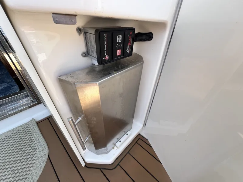 Slide: The Image of Sea Ray 510 Sundancer 2013 - 6263435