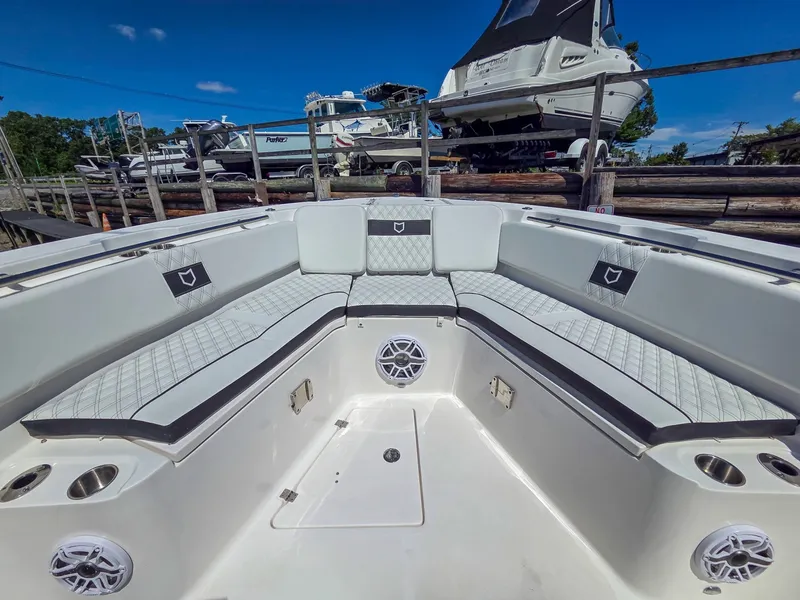 Slide: The Image of Sea Fox 328 Commander 2027 - 7581815