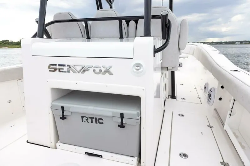 Slide: The Image of Sea Fox 328 Commander 2027 - 6155058