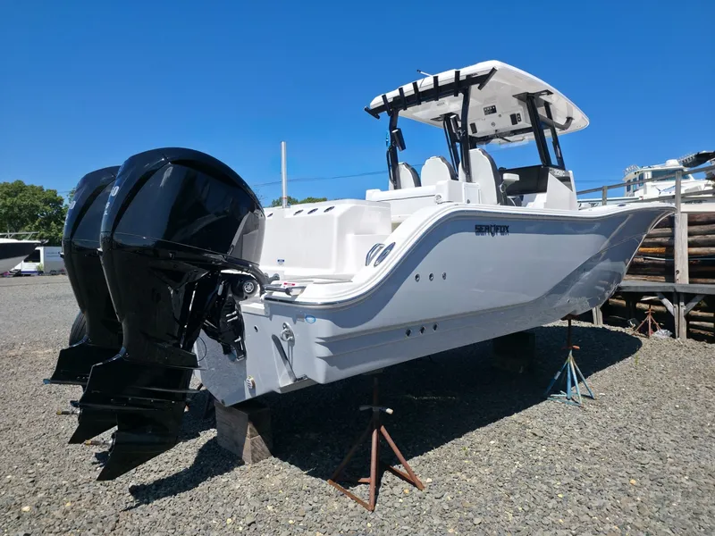 Slide: The Image of Sea Fox 328 Commander 2027 - 7581798