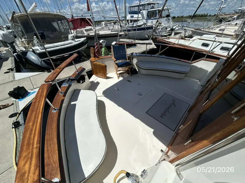 Slide: The Image of 43' Menorquin aftdeck1 - 6155141
