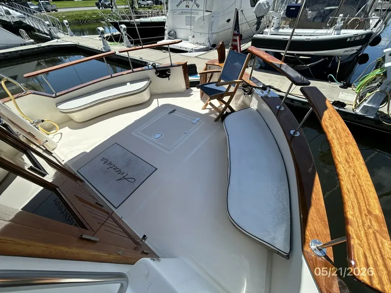Slide: The Image of 43' Menorquin aftdeck2 - 6155142