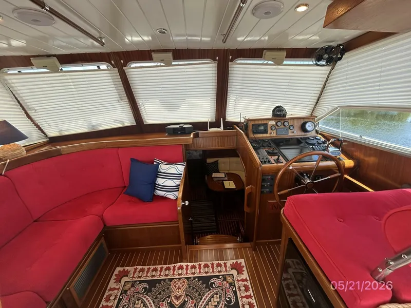 Slide: The Image of 43' Menorquin pilothouse forward - 6155180