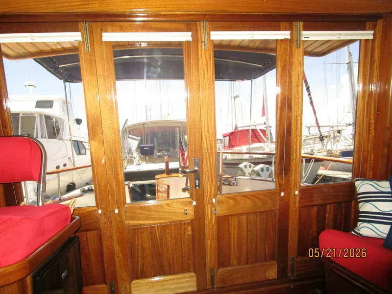 Slide: The Image of 43' Menorquin pilothouse aft - 6155179