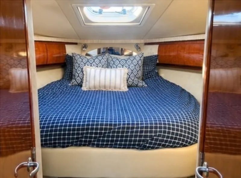 Slide: The Image of Sea Ray 420 Sundancer 2005 - 6155273