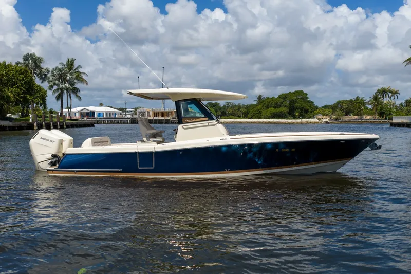 The Image of Chris-Craft 30 Catalina 2024 - 6162353