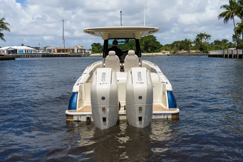 Slide: The Image of Chris-Craft 30 Catalina 2024 - 6163648