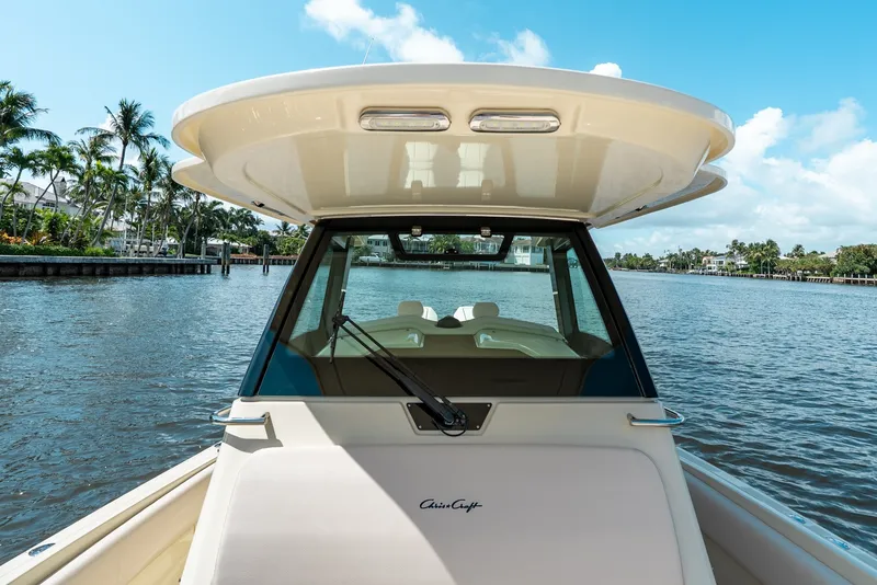 Slide: The Image of Chris-Craft 30 Catalina 2024 - 6163775
