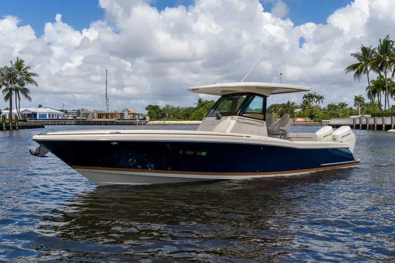 Slide: The Image of Chris-Craft 30 Catalina 2024 - 6163774