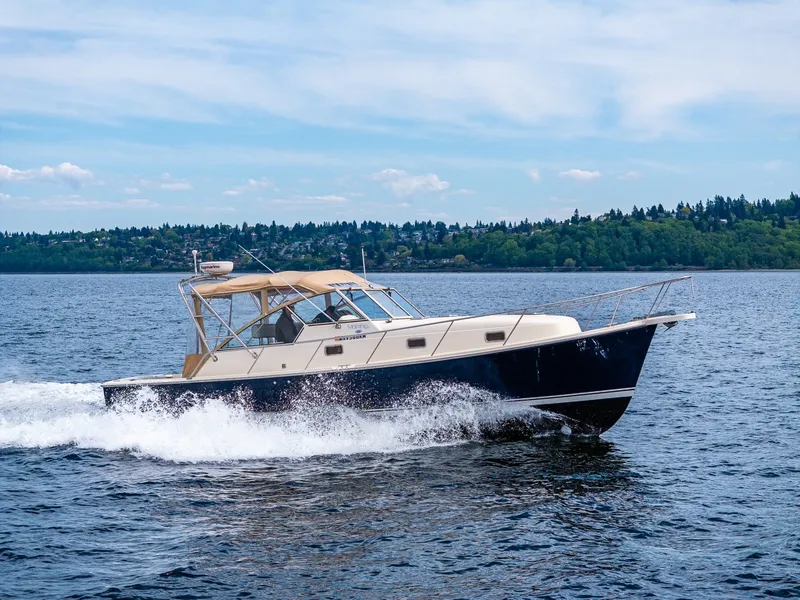 Slide: The Image of Mainship Pilot 34 2004 - 6181923
