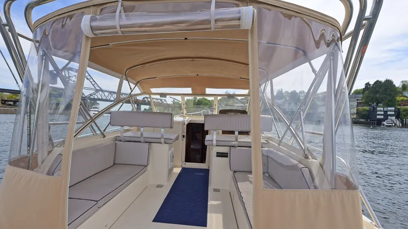 Slide: The Image of Mainship Pilot 34 2004 - 6181912
