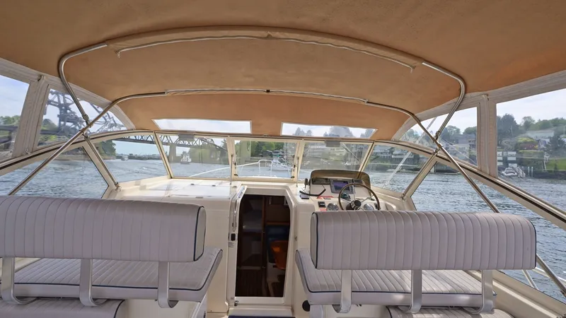 Slide: The Image of Mainship Pilot 34 2004 - 6181911