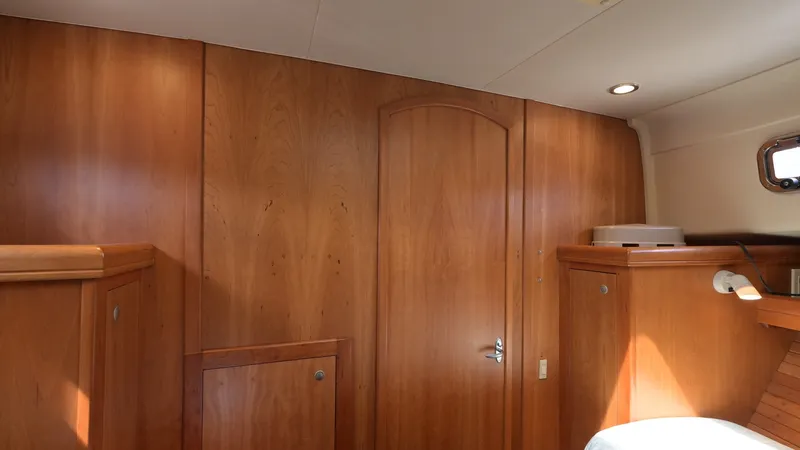 Slide: The Image of Mainship Pilot 34 2004 - 6181979