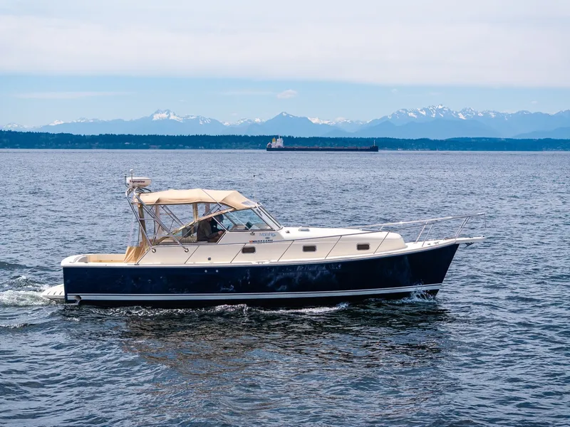 Slide: The Image of Mainship Pilot 34 2004 - 6181921
