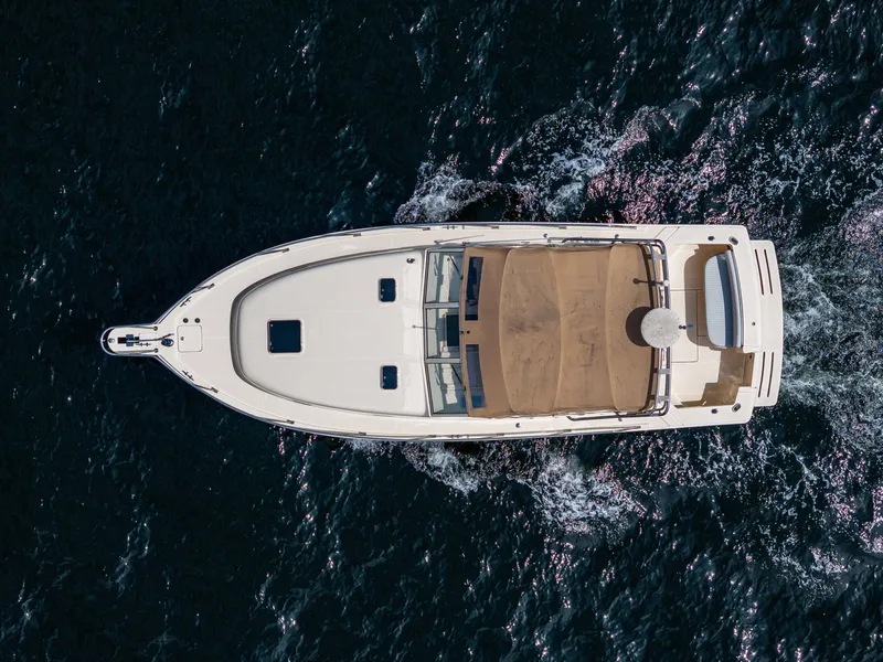 Slide: The Image of Mainship Pilot 34 2004 - 6181915