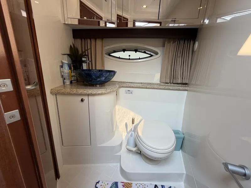 Slide: The Image of Carver Yachts 47MY 2008 - 7521132