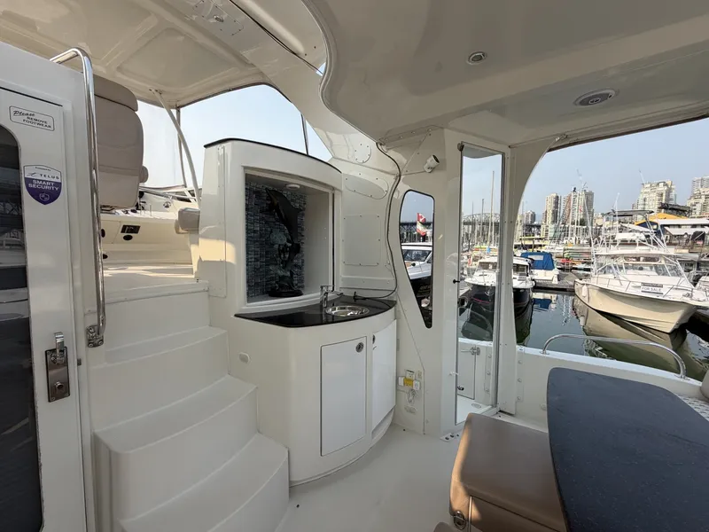 Slide: The Image of Carver Yachts 47MY 2008 - 8048872