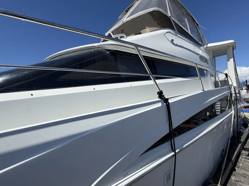 Slide: The Image of Carver Yachts 47MY 2008 - 6194137
