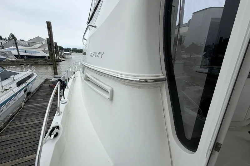Slide: The Image of Carver Yachts 47MY 2008 - 6187039