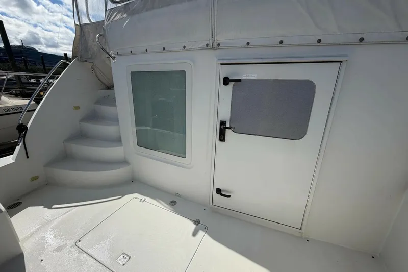 Slide: The Image of Carver Yachts 47MY 2008 - 6187041
