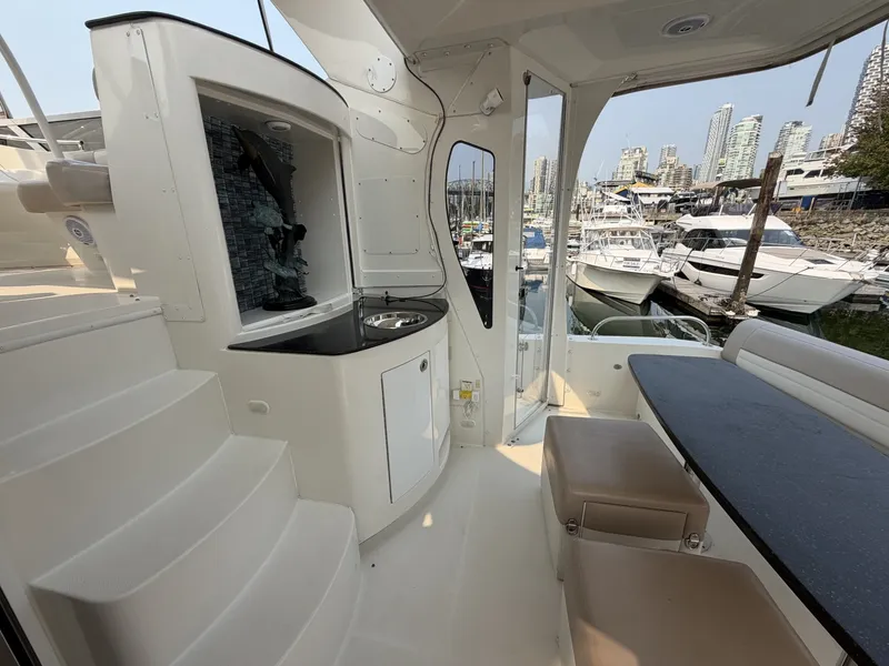 Slide: The Image of Carver Yachts 47MY 2008 - 7521115