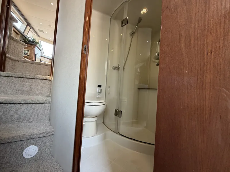 Slide: The Image of Carver Yachts 47MY 2008 - 8048864
