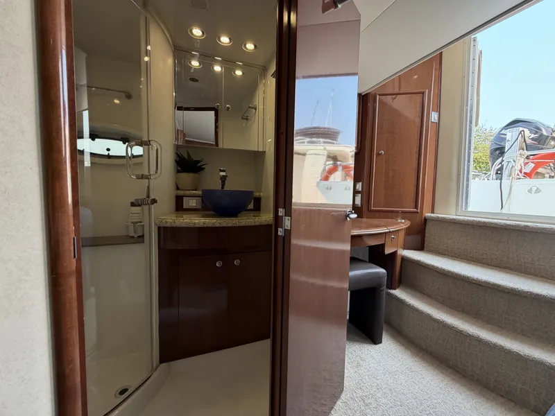 Slide: The Image of Carver Yachts 47MY 2008 - 8048863