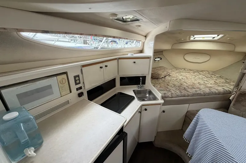 Slide: The Image of Bayliner 3055 Ciera 1999 - 6203552