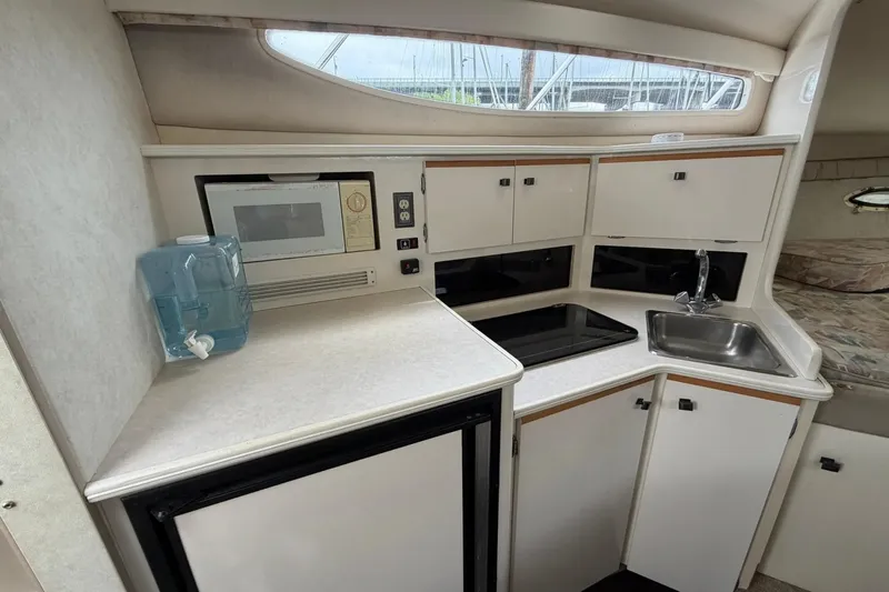 Slide: The Image of Bayliner 3055 Ciera 1999 - 6203561