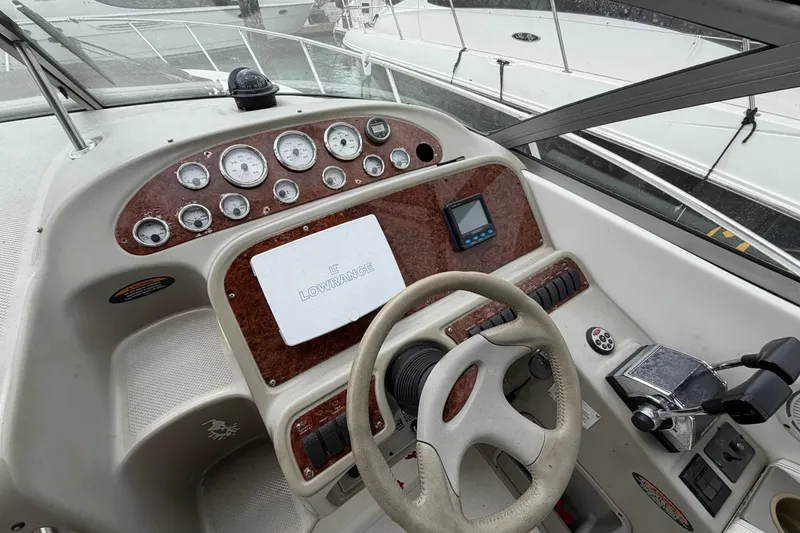 Slide: The Image of Bayliner 3055 Ciera 1999 - 6203559