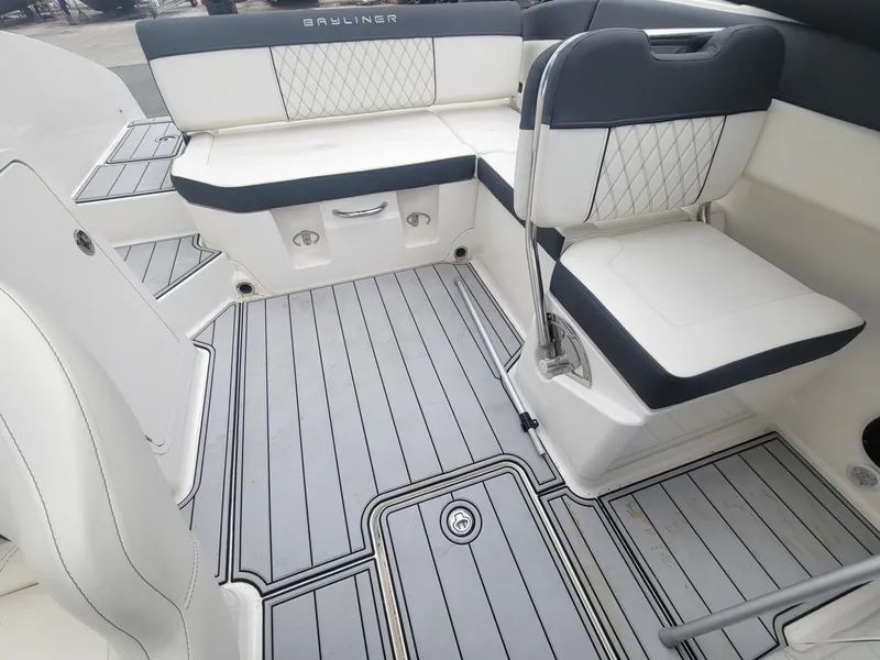 Slide: The Image of Bayliner DX 2200 2023 - 6179678