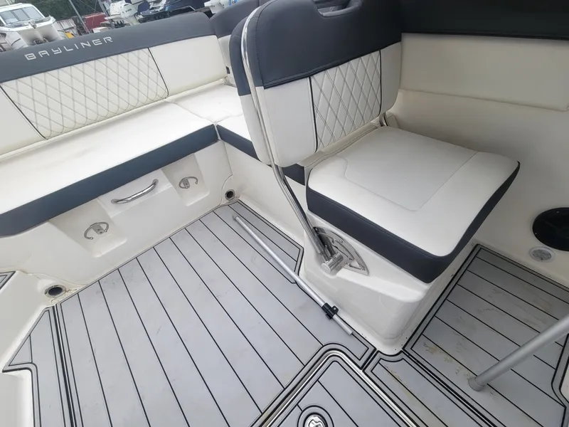 Slide: The Image of Bayliner DX 2200 2023 - 6179677