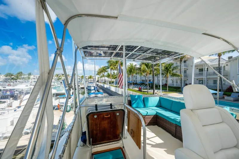 Slide: The Image of Hatteras Yacht Fish 1979 - 6180177