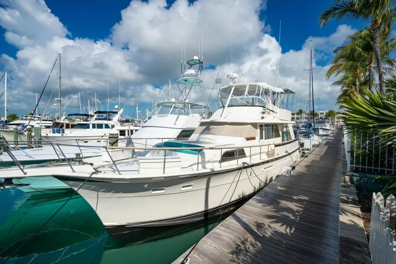 Slide: The Image of Hatteras Yacht Fish 1979 - 6180153