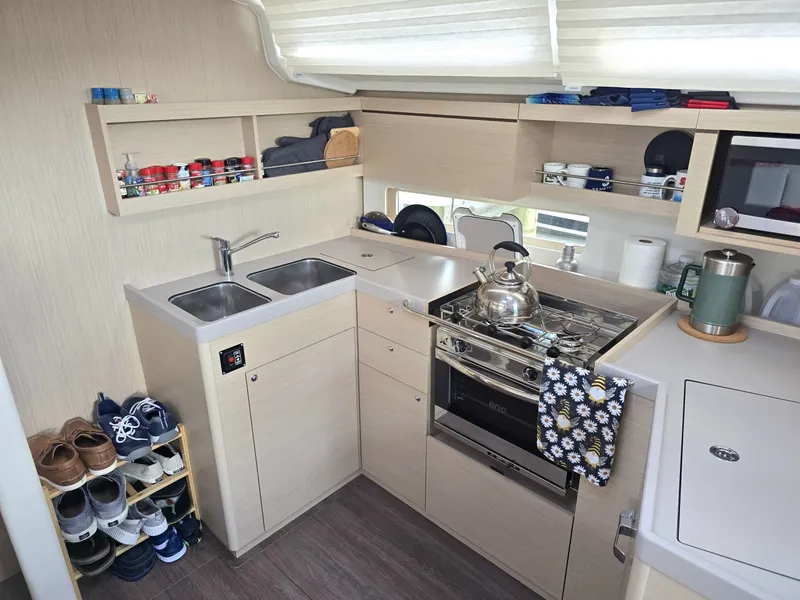 Slide: The Image of Beneteau 40 2022 - 6181386