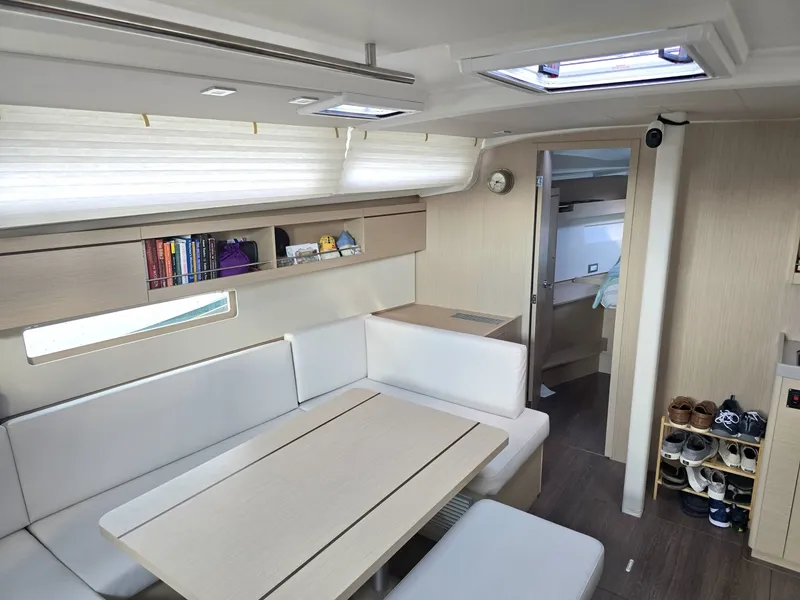 Slide: The Image of Beneteau 40 2022 - 6181388