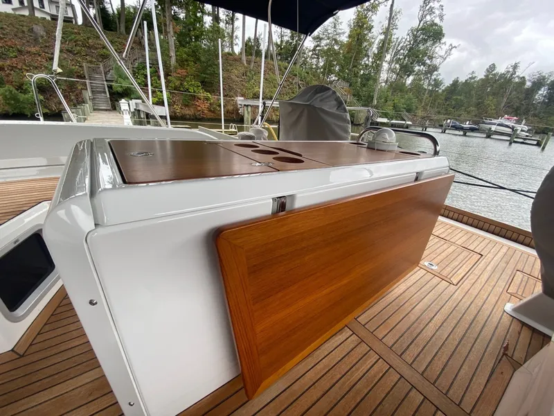 Slide: The Image of Beneteau 51.1 2019 - 6181446